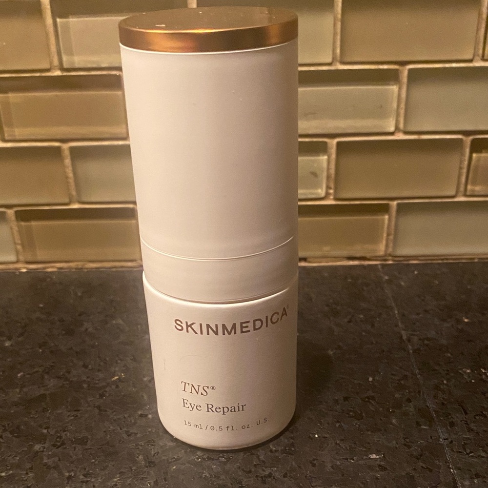 SkinMedica TNS Eye Repair in White and Gold